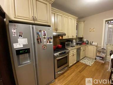 Main picture of 444 81st St