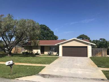 Main picture of 135 Martin Cir