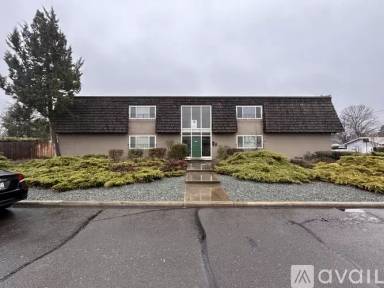 Main picture of 225 N 8th St