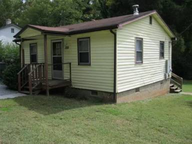 Main picture of 623 School St