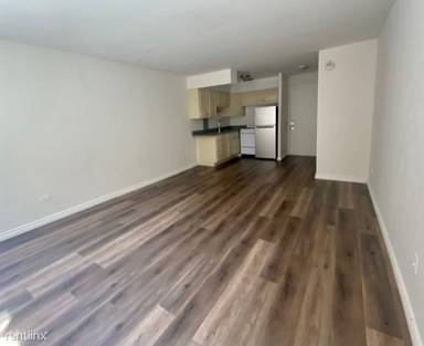 Main picture of 5730 N Sheridan Rd