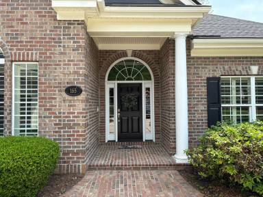 Main picture of 165 Greenbriar Ave