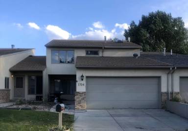Main picture of 1704 Sanders Dr