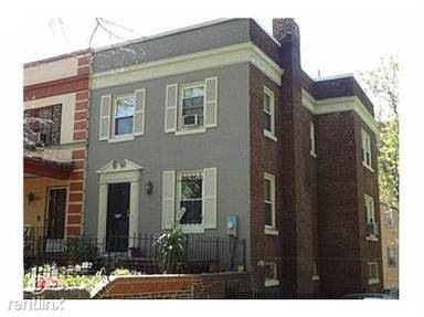Main picture of 1412 Parkwood Pl NW