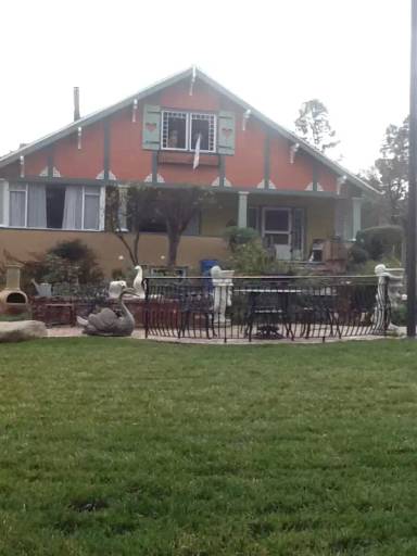 Main picture of 199 Saranap Ave