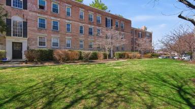 Main picture of 2736 Ordway St NW