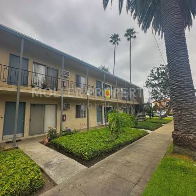 Main picture of 238 S 4th Ave