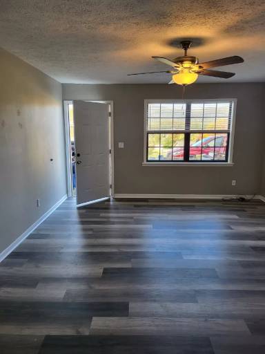 Main picture of 572 Meadow St