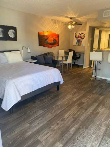 Main picture of Canyon 35 Apartments