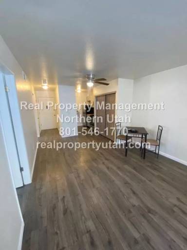 Main picture of 5614 Meadow Ln