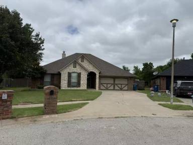 Main picture of 116 Westend Ct