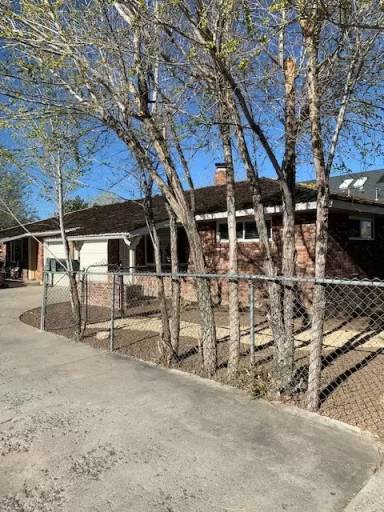 Main picture of 977 Berrum Ln