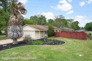 Main picture of 2705 Echo Glen Cir