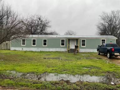 Main picture of 637 Beaver Ln