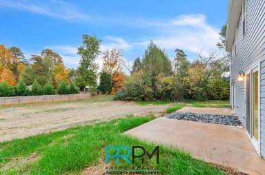 Main picture of 3108 Locust Hill Rd