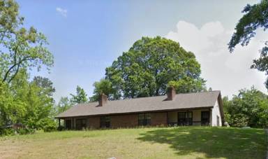 Main picture of 410 Riverside Dr