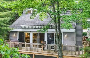 Main picture of 542 Island View Dr