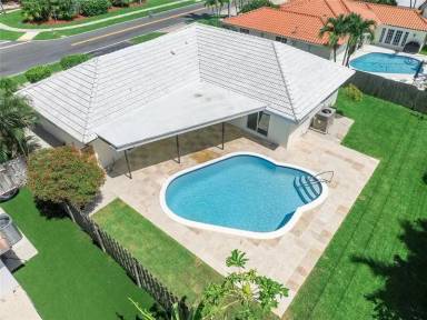 Main picture of 400 SW 9th Ave