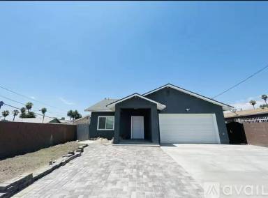 Main picture of 640 N Crescent Ave