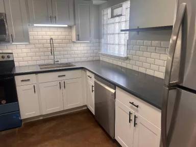 Main picture of 351 E Thomas Rd
