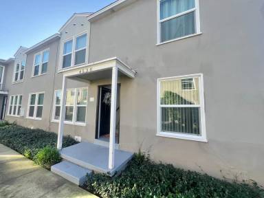 Main picture of 4538 N Banner Dr