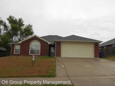 Main picture of 2906 Markos Dr