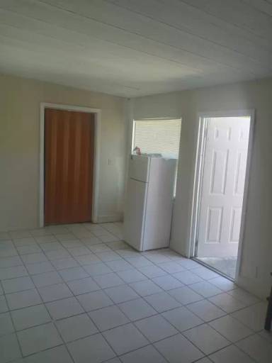Main picture of 2343 Cleveland St