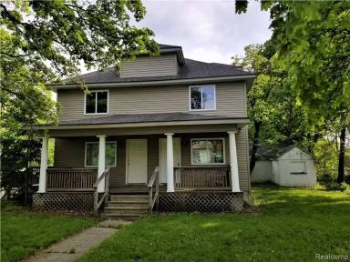 Main picture of 315 Voorheis St