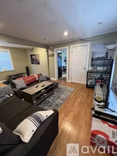 Main picture of 735 Somerville Ave