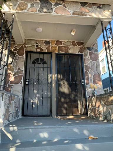 Main picture of 3203 West St