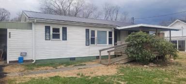 Main picture of 400 S Barton St