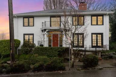 Main picture of 2906 Harvard Ave E