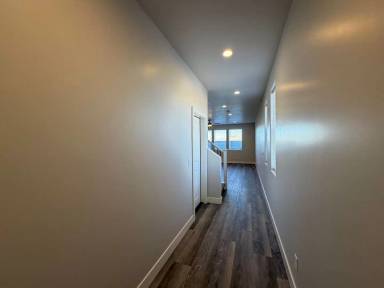 Main picture of 1010 S 4380 W