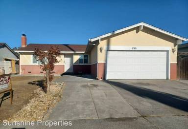 Main picture of 442 Lucina St