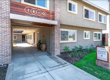 Main picture of 879 Center St