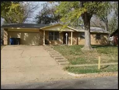 Main picture of 16443 E 1st St