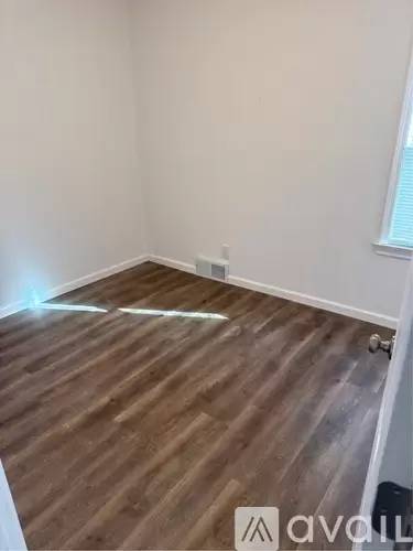Main picture of 13059 Hampshire St