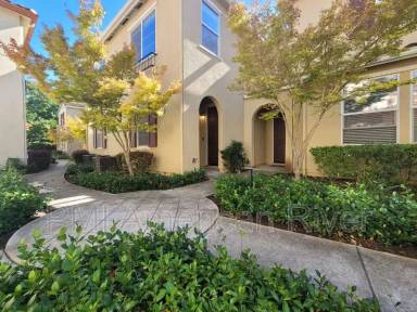 Main picture of 8428 Crystal Walk Cir