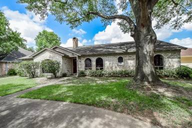 Main picture of 2926 Riata Ln