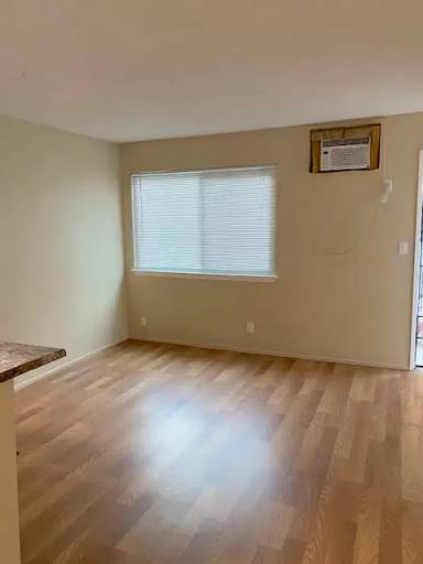 Main picture of 545 N. California St - 9