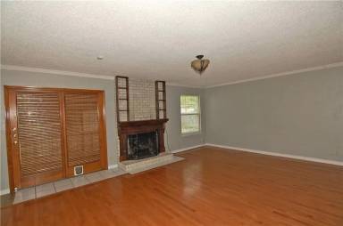 Main picture of 10215 Missel Thrush Dr