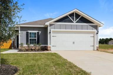 Main picture of 16459 Honeysuckle Hill Dr