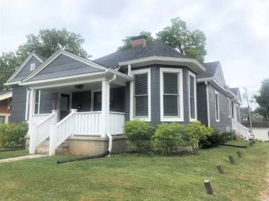 Main picture of 520 S Fess Ave