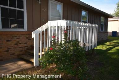 Main picture of 305 Aspen Dr
