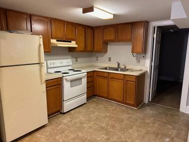 Main picture of 142 N Washington St