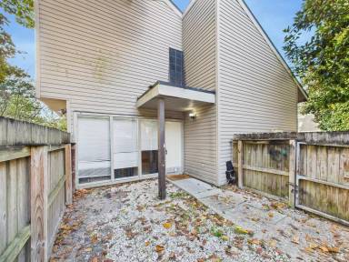 Main picture of 511 Fox Run Ave