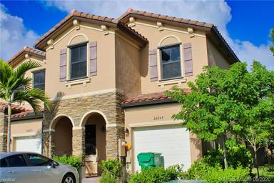 Main picture of 25247 SW 114th Ct