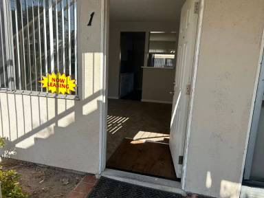 Main picture of 7271 Plaza St