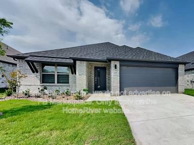 Main picture of 425 Leopold Trl