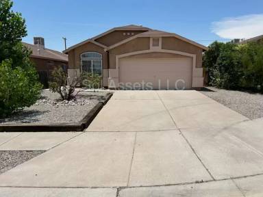 Main picture of 405 Sunrise West Dr SW